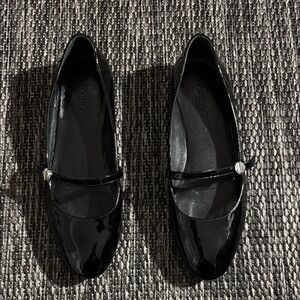 LOUIS VUITTON Patent Uniformes Ballet Flats Black